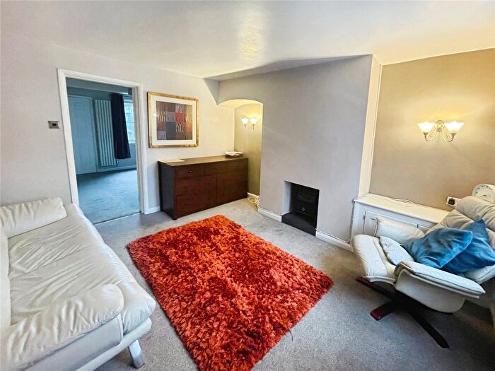 3 Bedroom End Terrace House For Sale In Pinfold Gate, Loughborough, Leicestershire, LE11