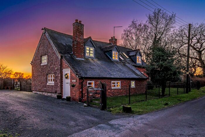 3 Bedroom Detached House For Sale In Nuthurst Grange Lane, Hockley Heath, Solihull, B94