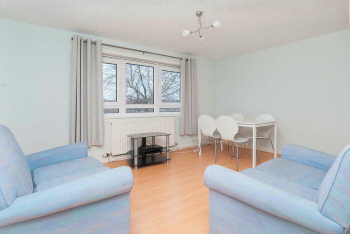 2 Bedroom Flat To Rent In Gracemount Avenue Edinburgh United Kingdom, EH16