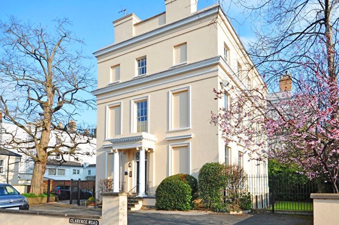 2 Bedroom Flat To Rent In Clarence Road, Cheltenham, GL52