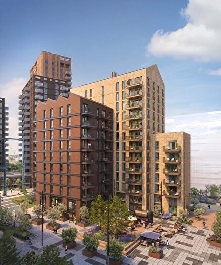 2 Bedroom Apartment For Sale In Heron Wharf, Leven Road, London, E14