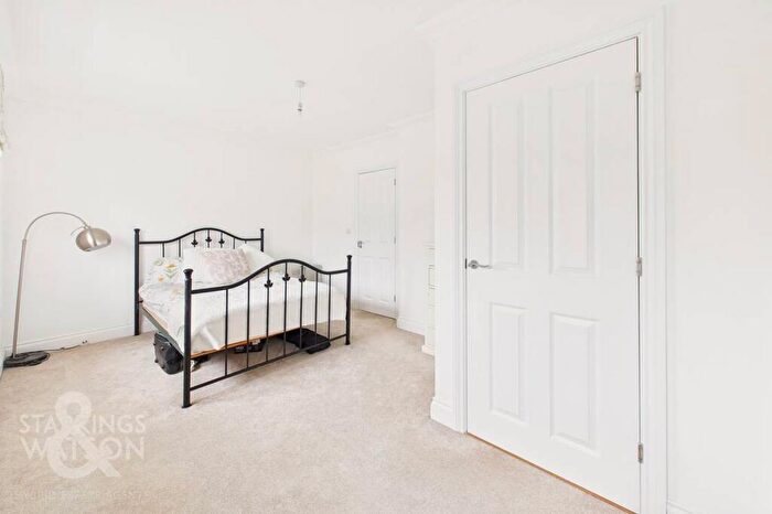 3 Bedroom Town House For Sale In Alec East Road, Blofield, Norwich, NR13