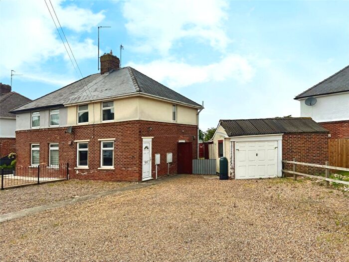 3 Bedroom Semi-Detached House For Sale In Goodfellows Road, Spalding, Lincolnshire, PE11