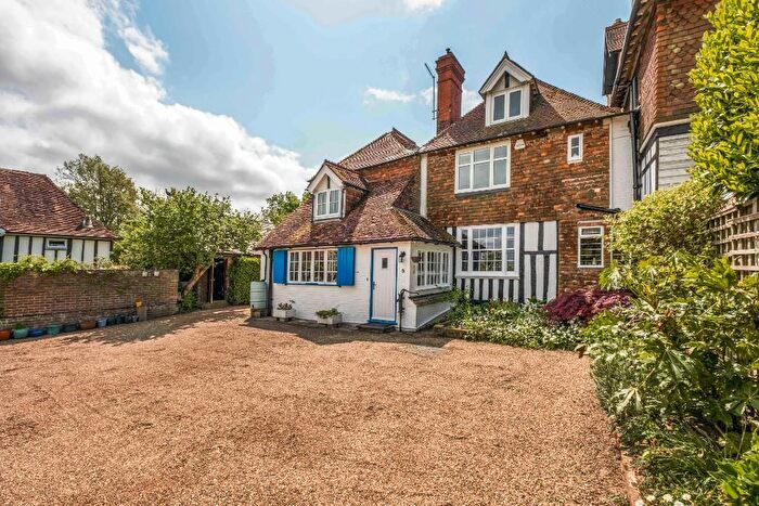 4 Bedroom Semi-Detached House For Sale In Cranbrook Road, Goudhurst, Kent, TN17