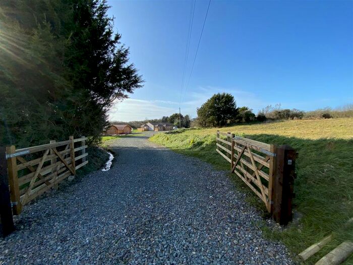 2 Bedroom Bungalow For Sale In Portfield Gate, Haverfordwest, SA62