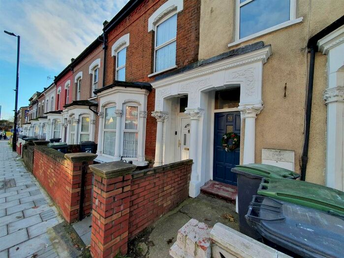 2 Bedroom Flat To Rent In Lordship Lane, London, N17