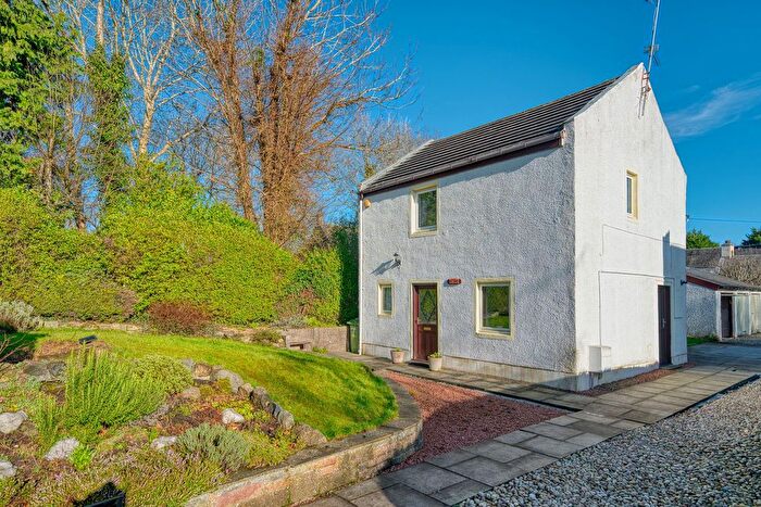 3 Bedroom Detached House For Sale In Stuart Road, Carmunnock, G76