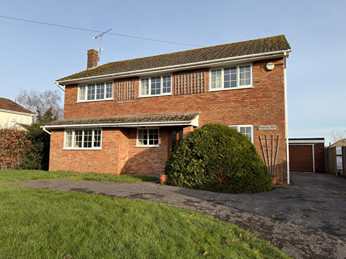 Detached House For Sale In Lower Street, Okeford Fitzpaine, Blandford Forum, Dorset, DT11
