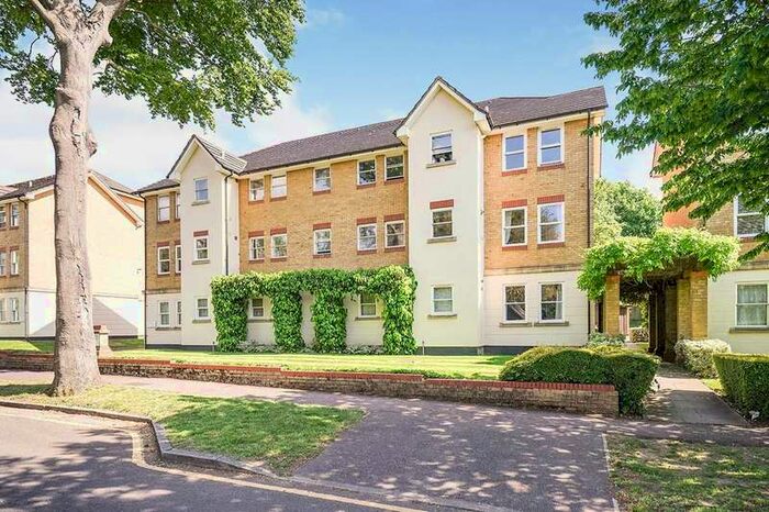 1 Bedroom Apartment To Rent In Devonshire Avenue, Sutton, Surrey, SM2