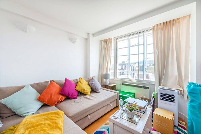 1 Bedroom Flat To Rent In Red Lion Street, Richmond, TW9