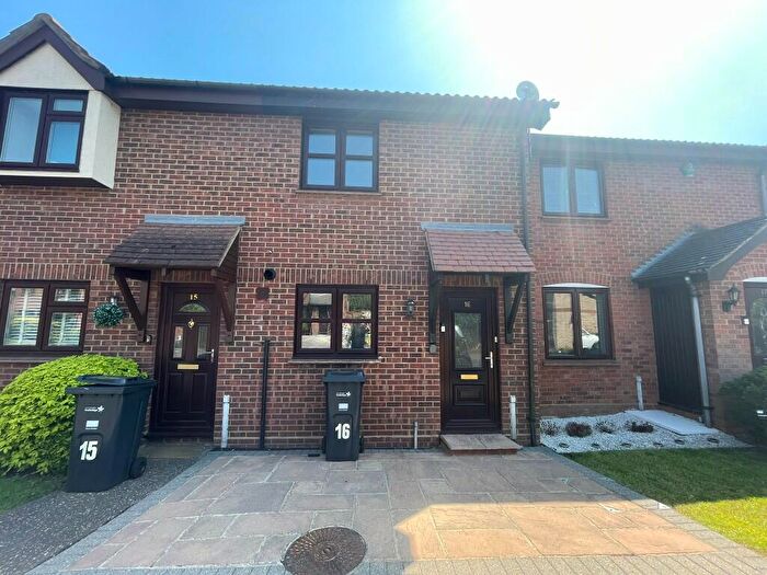 2 Bedroom Terraced House To Rent In Taunton Close, Chigwell, Essex, IG6