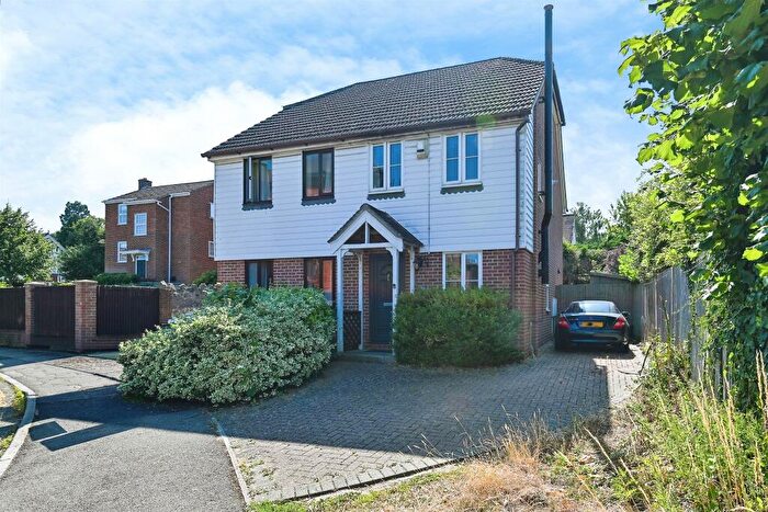 2 Bedroom Semi-Detached House For Sale In Doddington Court, Maidstone, ME16
