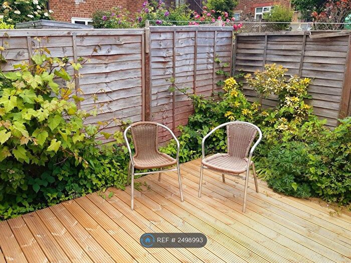 2 Bedroom Flat To Rent In Muswell Hill, London, N10