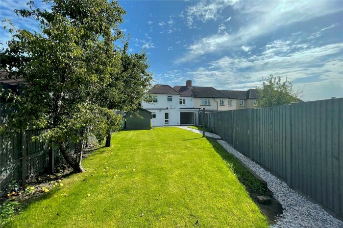 4 Bedroom Semi-Detached House To Rent In Frimley Green Road, GU16