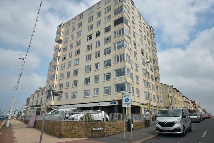 2 Bedroom Apartment To Rent In Regent Court, Promenade, FY1