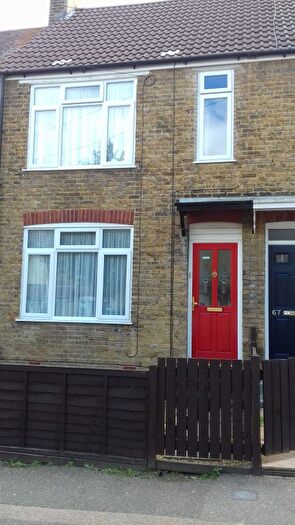 4 Bedroom Terraced House To Rent In Fourth Avenue, Gillingham, ME7