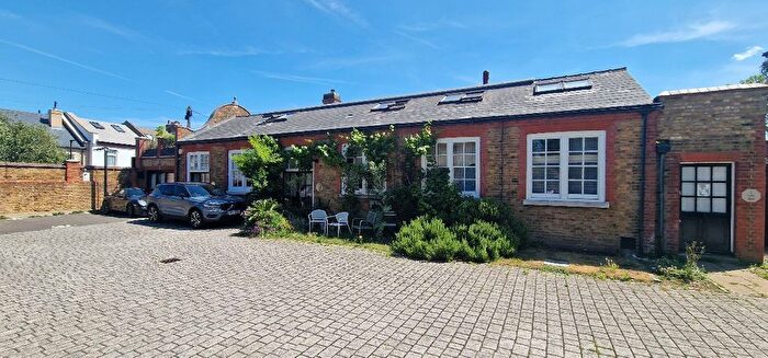 1 Bedroom Terraced House For Sale In Ashby Mews, London, SW2