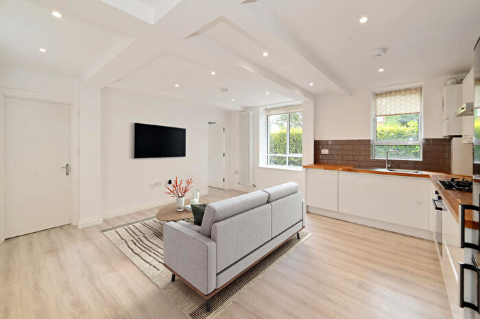 2 Bedroom Apartment To Rent In Abbey Road, London, NW6