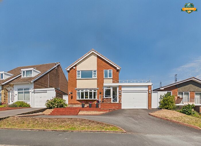 4 Bedroom Detached House For Sale In Longleat, Great Barr, Birmingham, B43