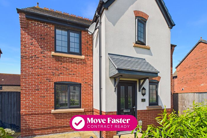 3 Bedroom Detached House For Sale In Coppice View, Hull, HU3
