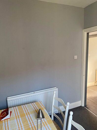 3 Bedroom Flat To Rent In Scarborough Road, Walker, Newcastle Upon Tyne, NE6