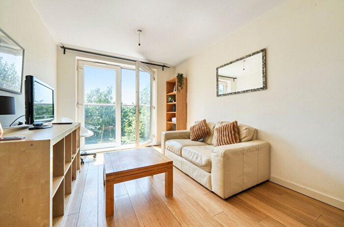 1 Bedroom Flat For Sale In Faraday House, Velocity Way, Enfield, EN3