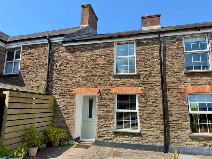 2 Bedroom Cottage For Sale In Edmonton, Nr Wadebridge, PL27