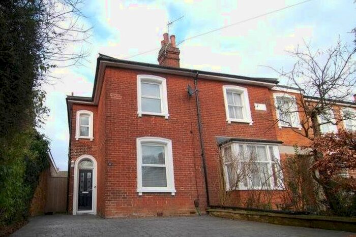3 Bedroom Semi-Detached House To Rent In Dry Hill Park Road, Tonbridge, TN10