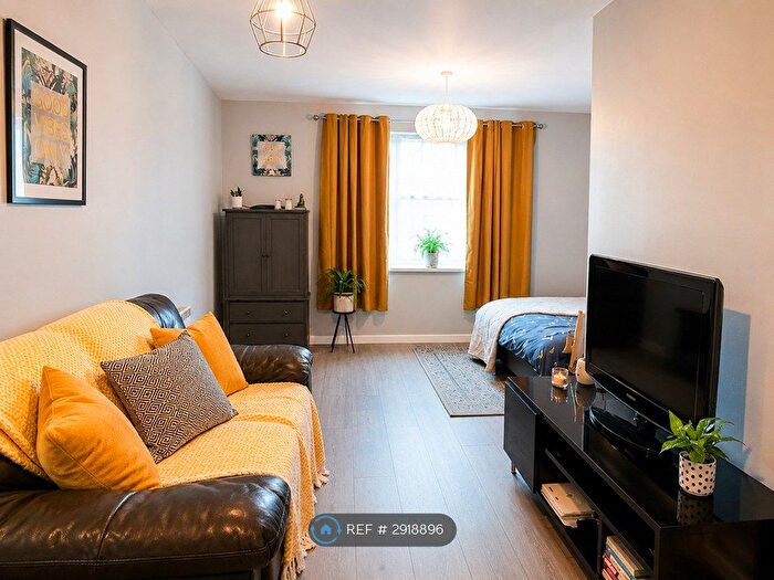 Studio To Rent In Romana Court, Staines, TW18