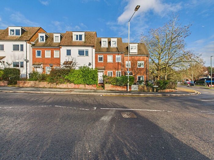2 Bedroom Maisonette For Sale In Park Road, Chesham, Buckinghamshire, HP5