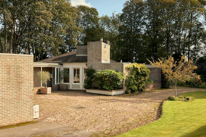 5 Bedroom Detached House For Sale In Lichfield Road, Stone, Staffordshire, ST15