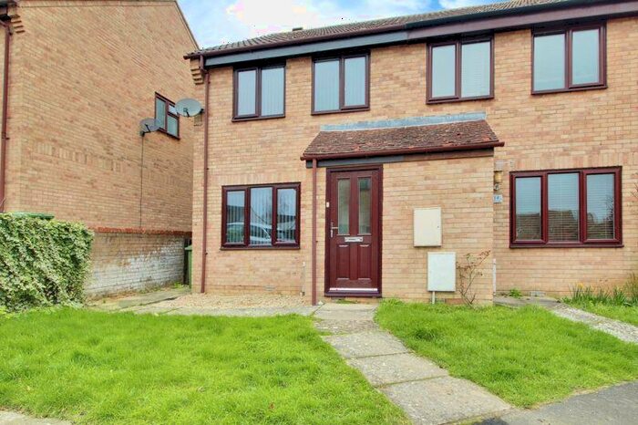 3 Bedroom Semi-Detached House To Rent In Manor Close, Buckden Village, PE19