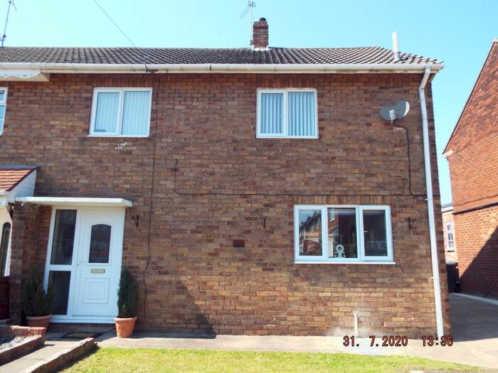 3 Bedroom Semi-Detached House To Rent In Rydal Road, Doncaster, DN6