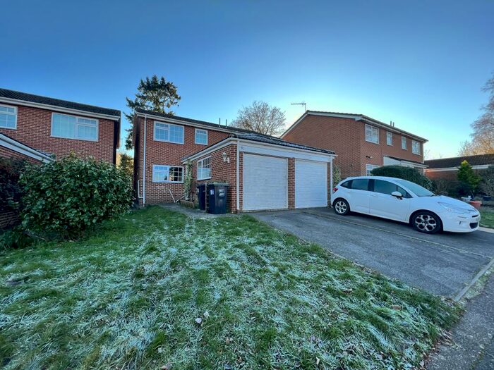 3 Bedroom House To Rent In Garsdale Close, Bournemouth, BH11