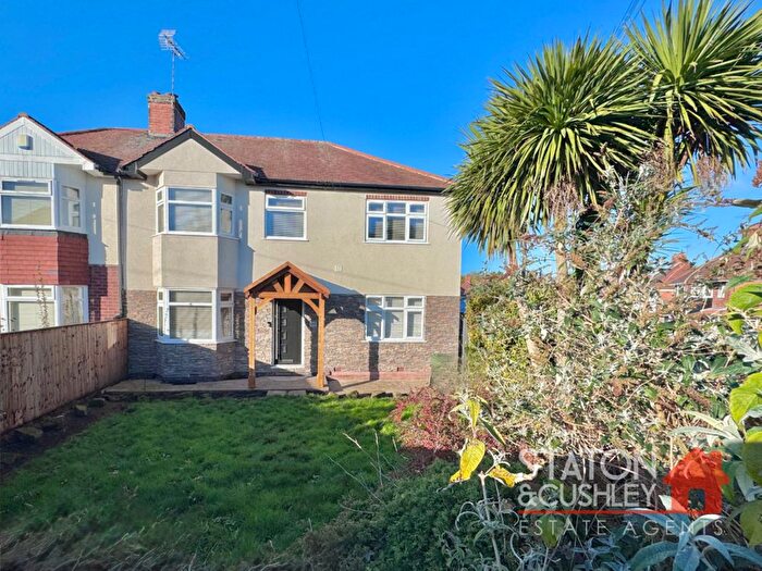 4 Bedroom Semi Detached House For Sale In Eakring Road, Mansfield, NG18