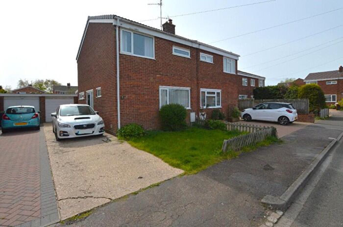 3 Bedroom Semi Detached House For Sale In Browns Close, Marston Moretaine, MK43