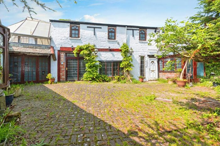 3 Bedroom Detached House For Sale In Priory Road, Clacton-on-Sea, CO15