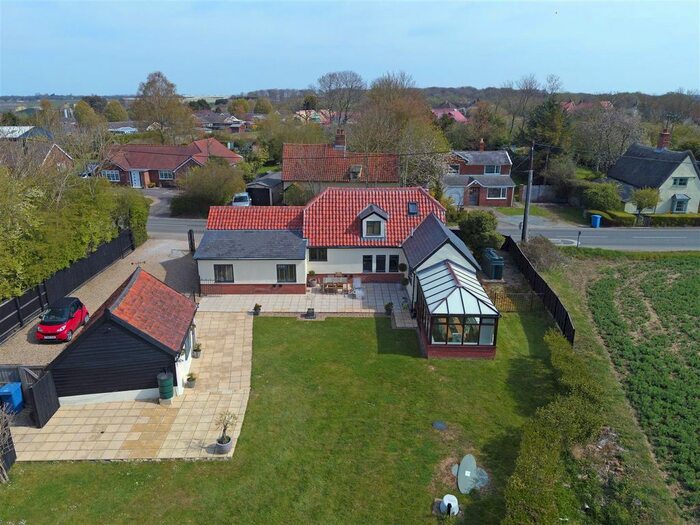 4 Bedroom Barn Conversion For Sale In Ipswich Road, Nedging Tye, Ipswich, IP7