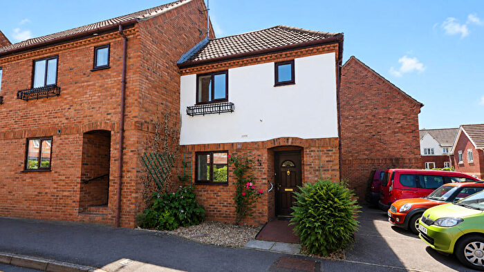 2 Bedroom End Of Terrace House For Sale In Heritage Court, Glastonbury, BA6
