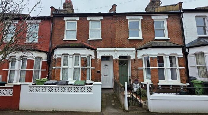 4 Bedroom Terraced House For Sale In Rowley Road, Tottenham, N15