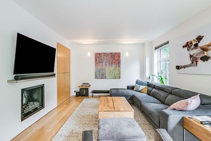 4 Bedroom Semi-Detached House To Rent In Ornan Road, Belsize Park, London, NW3