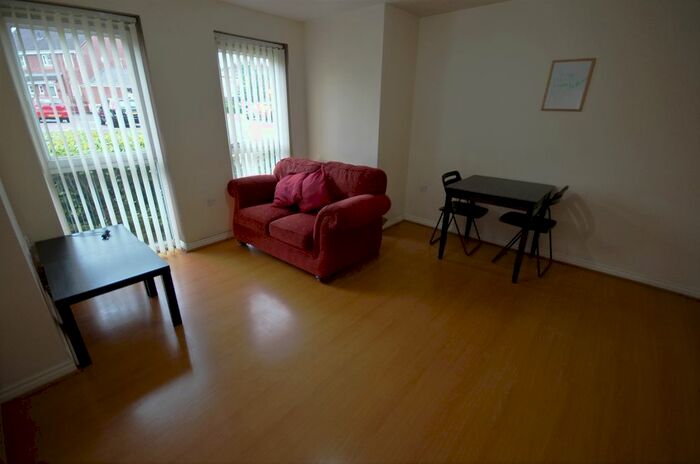 2 Bedroom Flat To Rent In Thackhall Street, Stoke, Coventry, CV2