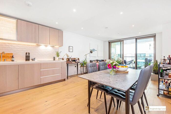 2 Bedroom Apartment To Rent In Radley House, Palmer Road, London, SW11