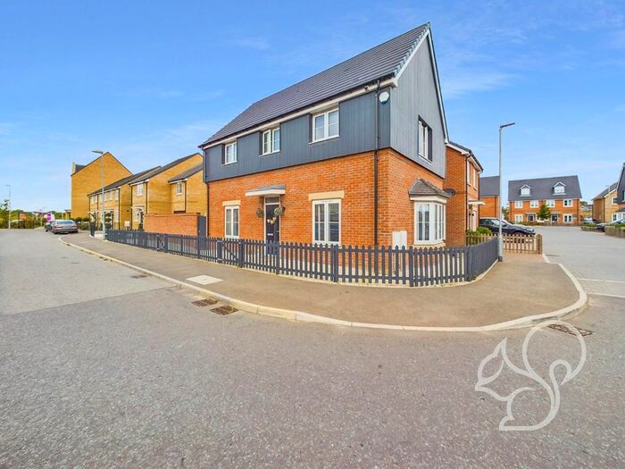 4 Bedroom Property To Rent In Nuthatch Chase, Stanway, Colchester, CO3