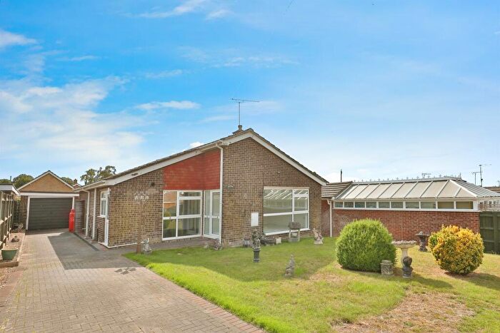 3 Bedroom Detached Bungalow For Sale In Walnut Walk, Marham, PE33