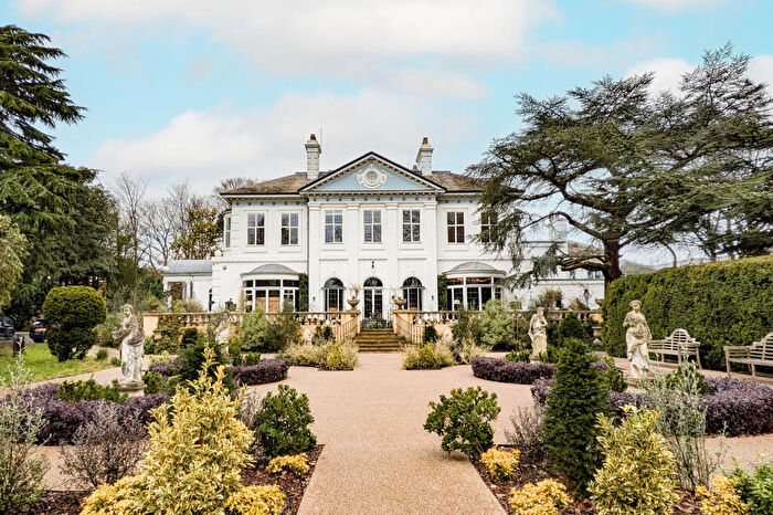 3 Bedroom Flat To Rent In Beltwood Park Residences Sydenham Hill, Sydenham, SE26