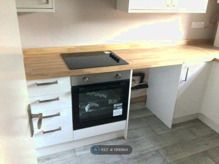 1 Bedroom Flat To Rent In Limefield Court, Salford, M7