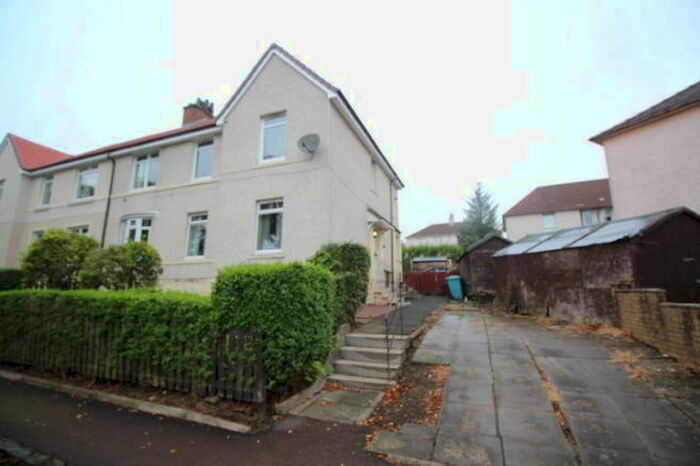 3 Bedroom Flat To Rent In Rosebank Street, Airdrie, ML6