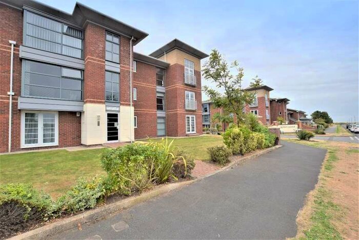 2 Bedroom Apartment To Rent In Apartment 9, Elizabeth Court, King Edward Avenue, Lytham St. Annes, FY8
