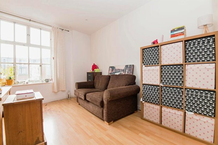 1 Bedroom Flat For Sale In Bedford Street, Exeter, EX1